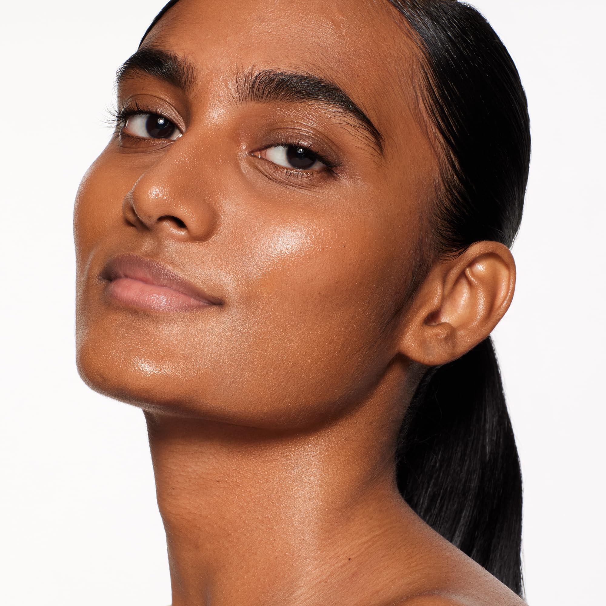Amazon.com: Shiseido RevitalEssence Skin Glow Foundation SPF 30